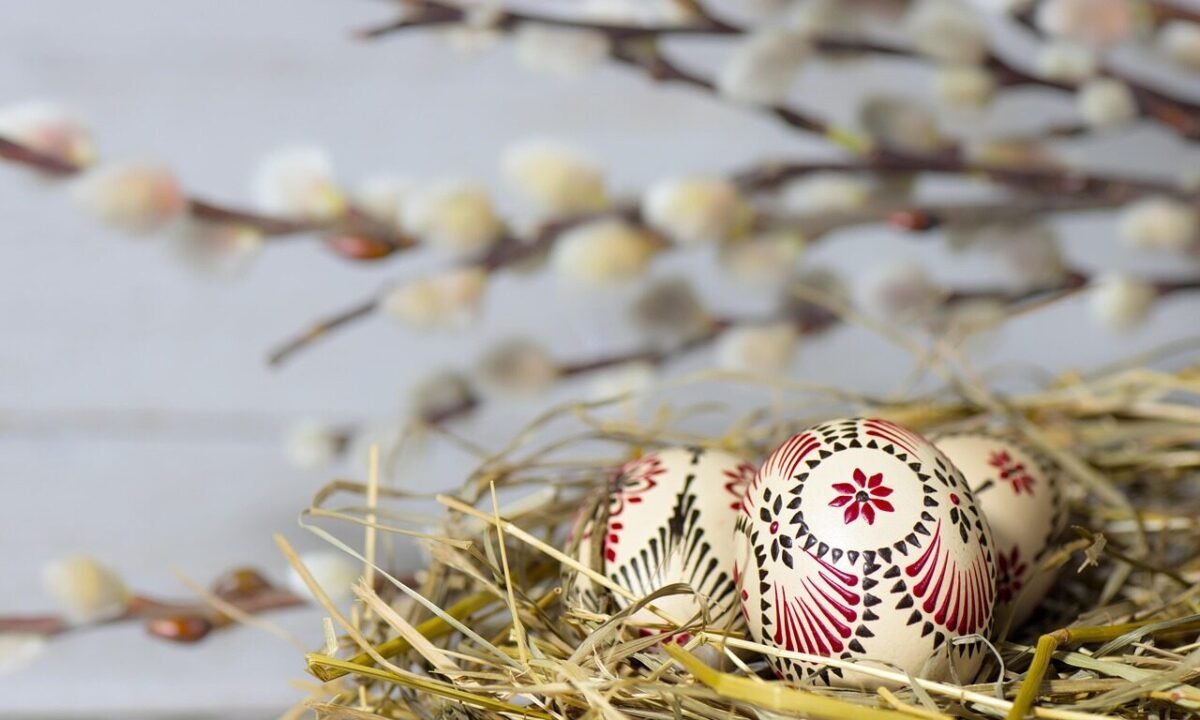 Palmbuschen, Ratschen, Osterspeis: Die Karwoche in Österreich, ohne Kitsch erklärt